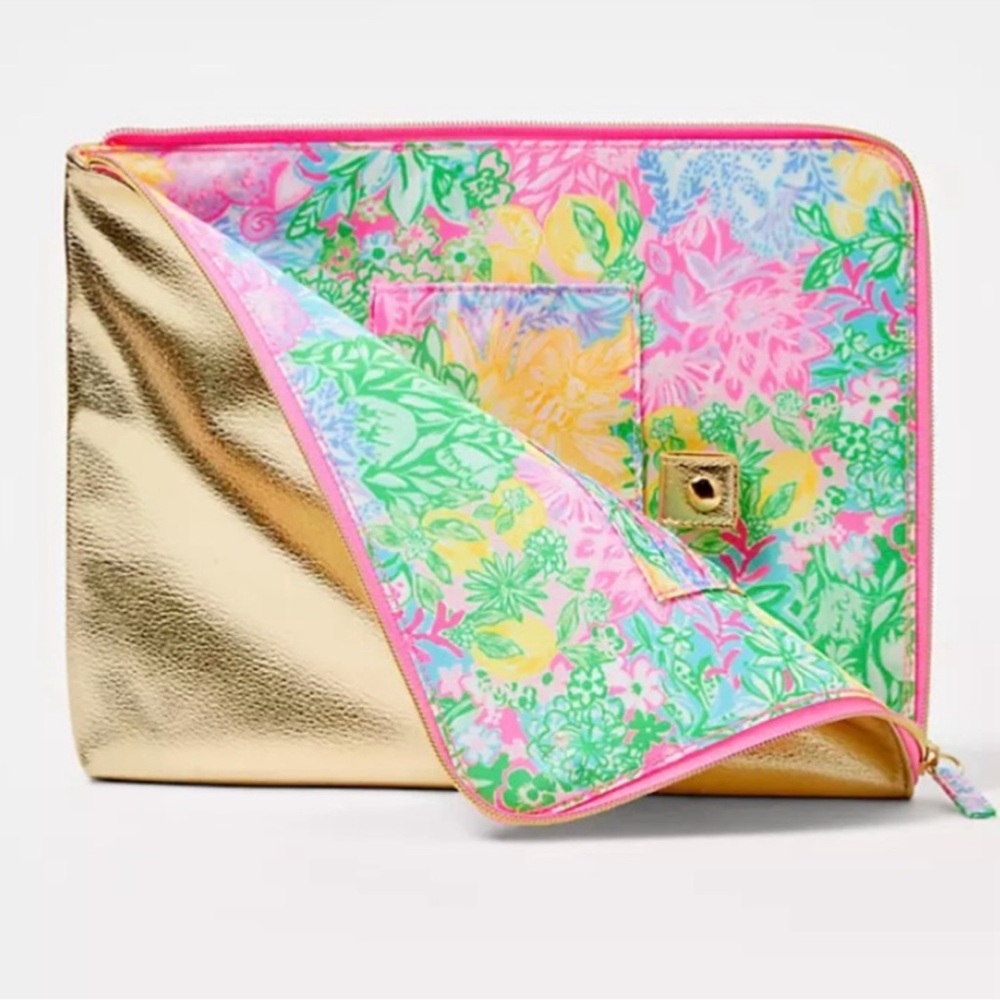 NWT Lilly Pulitzer Travel Organizer “Bright Delight Patch” Gold